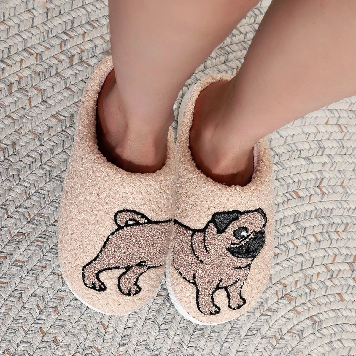Pantufa Cachorro Pug - Seus Pés Sempre Quentinhos